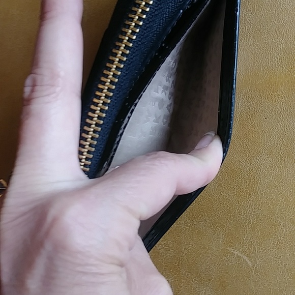 Kate Spade patent leather wristlet wallet - Picture 6 of 15